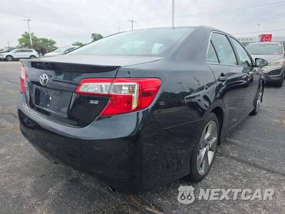 2014 Toyota Camry SE Sport - zdjęcie 3 z 32 - miniatura