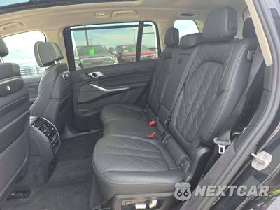 2024 BMW X7 Sports Activity Vehicle xDrive40i - zdjęcie 13 z 22 - miniatura
