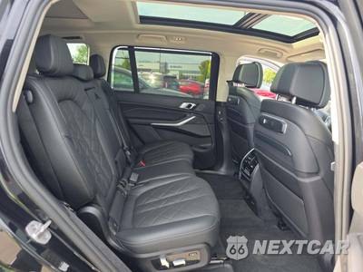 2024 BMW X7 Sports Activity Vehicle xDrive40i - zdjęcie 17 z 22 - miniatura