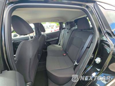2025 Nissan Kicks S - zdjęcie 13 z 20 - miniatura