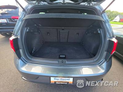 2018 Volkswagen Golf R Hatchback - zdjęcie 14 z 22 - miniatura