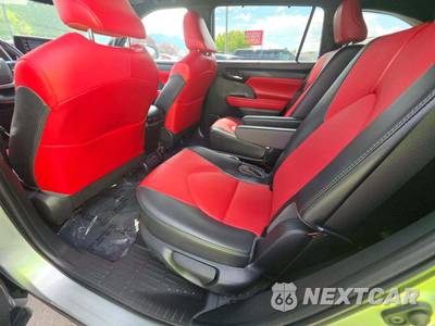 2022 Toyota Highlander XSE - zdjęcie 10 z 21 - miniatura