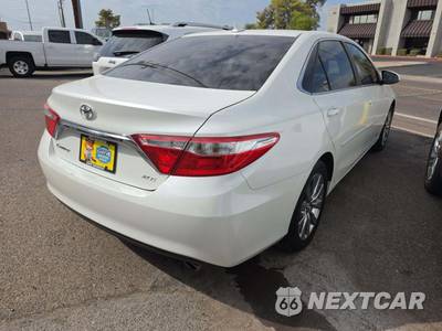 2015 Toyota Camry XLE - zdjęcie 3 z 22 - miniatura