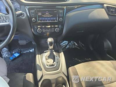 2022 Nissan Rogue Sport SV - zdjęcie 7 z 18 - miniatura