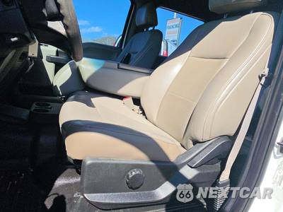 2019 Ford Super Duty F-350 Cab Chassis XL Crew Cab DRW - zdjęcie 3 z 18 - miniatura