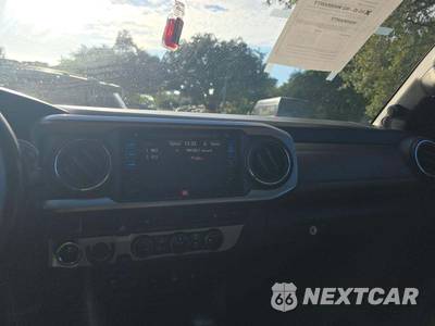 2016 Toyota Tacoma Limited Crew Cab Medium Bed - zdjęcie 10 z 30 - miniatura