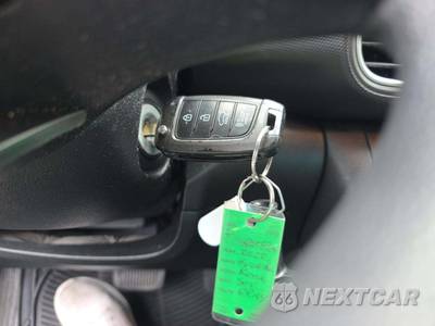 2020 Hyundai Kona SE - zdjęcie 8 z 21 - miniatura