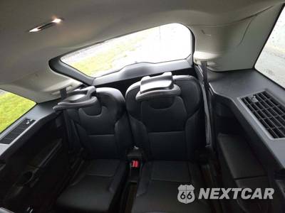 2021 Volvo XC90 T5 Momentum 7-Passenger - zdjęcie 14 z 24 - miniatura