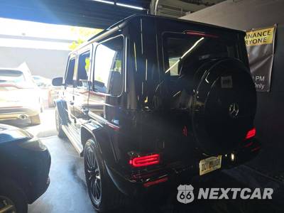 2022 Mercedes-Benz G 550 4MATIC - zdjęcie 2 z 21 - miniatura