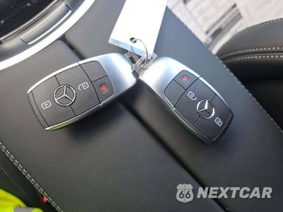 2026 Mercedes-Benz G 550 4MATIC - zdjęcie 5 z 17 - miniatura