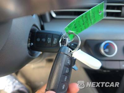 2026 Hyundai Elantra SE - zdjęcie 8 z 21 - miniatura