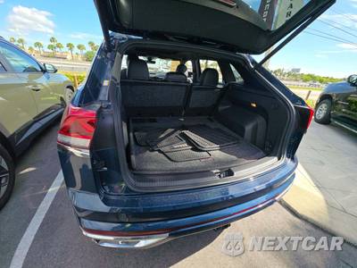2022 Volkswagen Atlas Cross Sport V6 SEL R-Line - zdjęcie 14 z 22 - miniatura