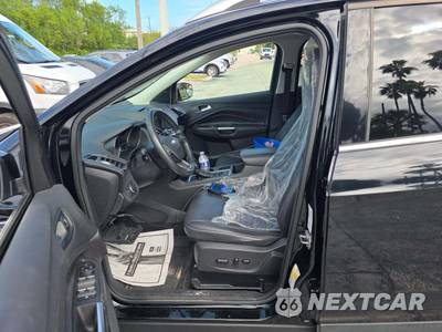 2018 Ford Escape Titanium - zdjęcie 6 z 28 - miniatura