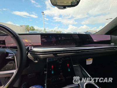 2026 Cadillac Escalade Sport 1SC - zdjęcie 10 z 23 - miniatura