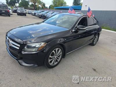 2015 Mercedes-Benz C 300 4MATIC Sedan - zdjęcie 1 z 29 - miniatura