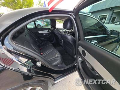2015 Mercedes-Benz C 300 4MATIC Sedan - zdjęcie 16 z 29 - miniatura