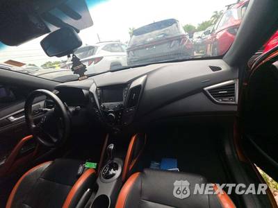 2016 Hyundai Veloster Turbo w/Orange Accent - zdjęcie 18 z 19 - miniatura
