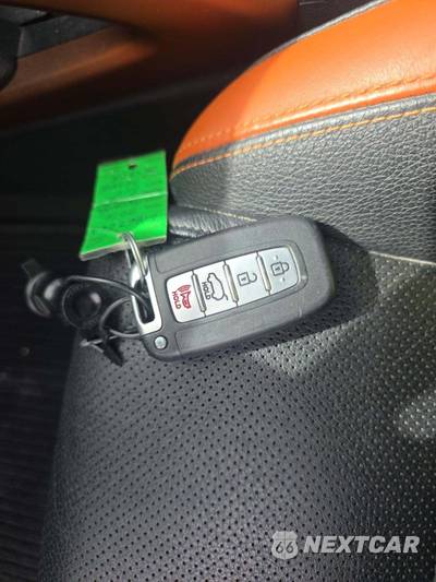 2016 Hyundai Veloster Turbo w/Orange Accent - zdjęcie 8 z 19 - miniatura
