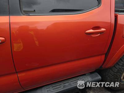 2017 Toyota Tacoma TRD Sport Crew Cab Medium Bed - zdjęcie 24 z 30 - miniatura