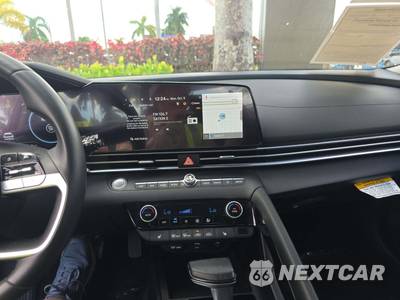 2025 Hyundai Elantra SEL Convenience - zdjęcie 10 z 22 - miniatura