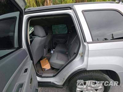 2005 Jeep Grand Cherokee Laredo - zdjęcie 13 z 20 - miniatura