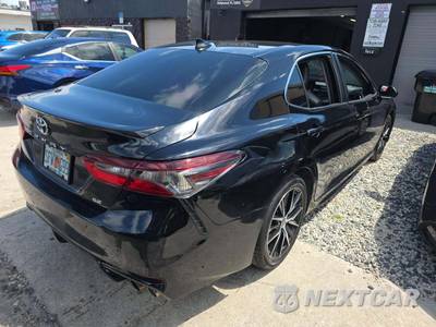 2024 Toyota Camry SE - zdjęcie 3 z 27 - miniatura