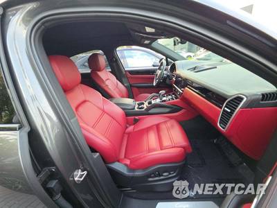2023 Porsche Cayenne E-Hybrid Coupe - zdjęcie 18 z 24 - miniatura