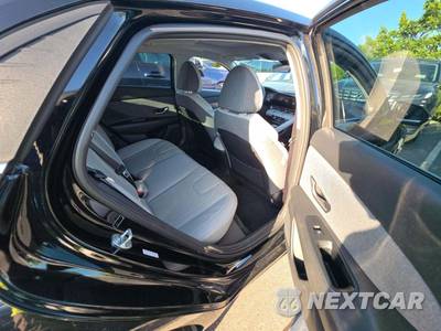 2023 Hyundai Elantra Limited - zdjęcie 16 z 26 - miniatura