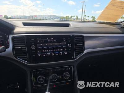 2023 Volkswagen Atlas Cross Sport 2.0T SEL R-Line Black - zdjęcie 10 z 21 - miniatura