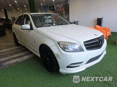 2011 Mercedes-Benz C 300 - zdjęcie 4 z 28 - miniatura