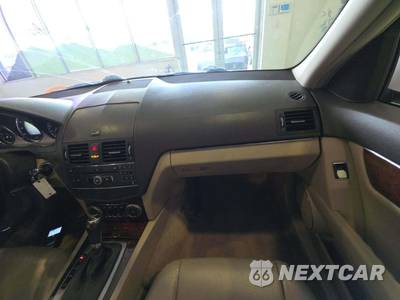 2011 Mercedes-Benz C 300 - zdjęcie 19 z 28 - miniatura