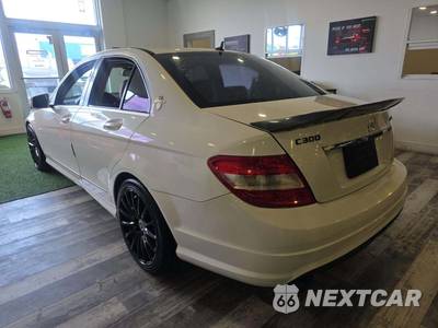2011 Mercedes-Benz C 300 - zdjęcie 2 z 28 - miniatura
