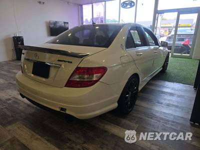 2011 Mercedes-Benz C 300 - zdjęcie 3 z 28 - miniatura