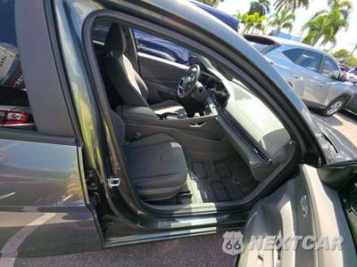 2024 Hyundai Elantra SEL - zdjęcie 18 z 22 - miniatura