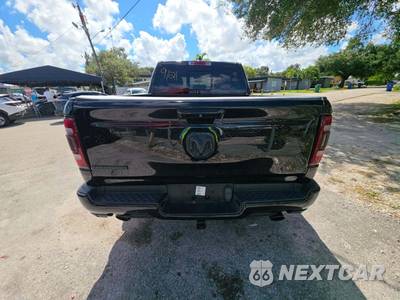 2021 Ram 1500 Big Horn Crew Cab Short Bed - zdjęcie 14 z 21 - miniatura