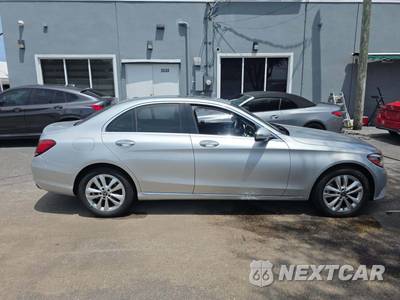 2019 Mercedes-Benz C 300 4MATIC Sedan - zdjęcie 4 z 24 - miniatura