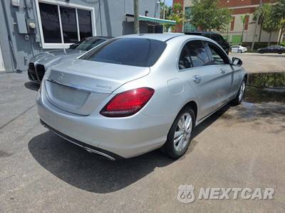 2019 Mercedes-Benz C 300 4MATIC Sedan - zdjęcie 3 z 24 - miniatura