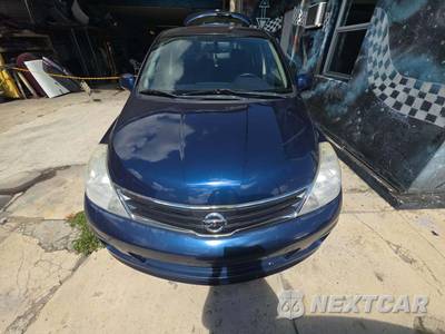 2012 Nissan Versa 1.8 SL Hatchback - zdjęcie 21 z 21 - miniatura