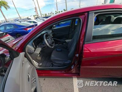 2026 Hyundai Elantra SEL Sport - zdjęcie 6 z 21 - miniatura