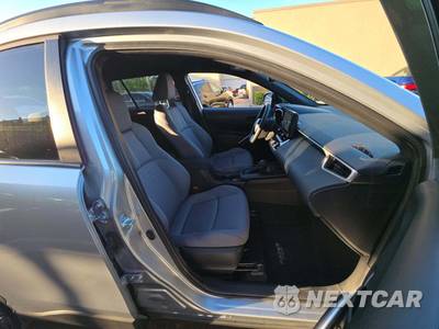 2026 Toyota Corolla Cross Hybrid SE - zdjęcie 18 z 26 - miniatura