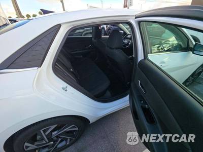 2025 Hyundai Elantra SEL Convenience - zdjęcie 16 z 22 - miniatura