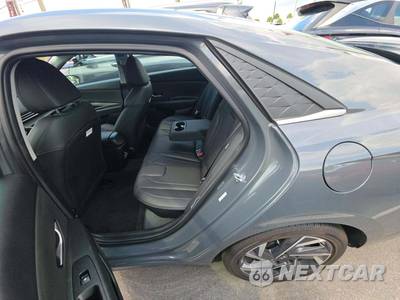 2026 Hyundai Elantra Limited - zdjęcie 13 z 22 - miniatura