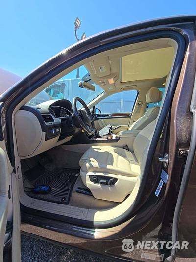 2013 Volkswagen Touareg TDI Lux - zdjęcie 6 z 28 - miniatura