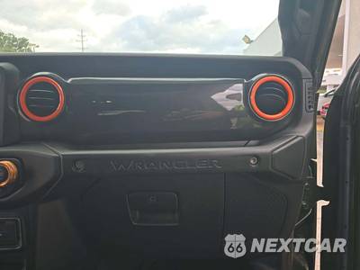 2021 Jeep Wrangler Unlimited Sport Altitude Edition - zdjęcie 16 z 19 - miniatura