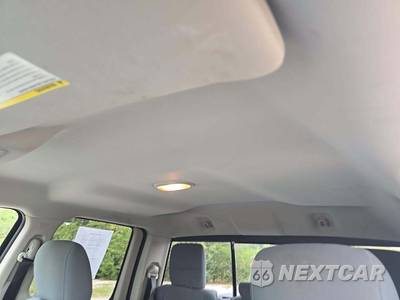 2013 Ram 1500 SLT Extended Cab Medium Bed - zdjęcie 8 z 28 - miniatura