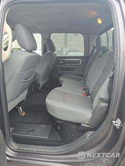 2015 Ram 1500 Big Horn Crew Cab Short Bed - zdjęcie 10 z 24 - miniatura