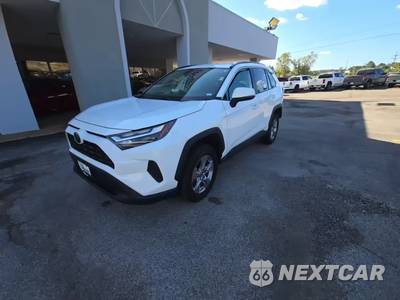 2025 Toyota RAV4 XLE - zdjęcie 1 z 21 - miniatura