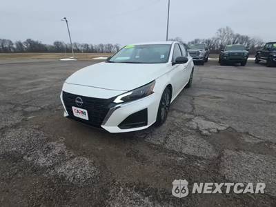 2024 Nissan Altima SV - zdjęcie 1 z 34 - miniatura