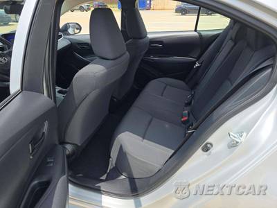 2025 Toyota Corolla LE Sedan - zdjęcie 10 z 17 - miniatura