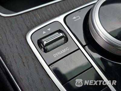 2020 Mercedes-Benz C 300 4MATIC Sedan - zdjęcie 33 z 38 - miniatura
